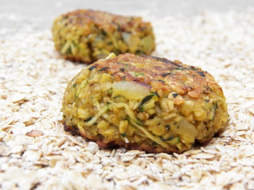 Galettes De Flocons D'avoine, Oignons Et Courgettes - Cocotte Et Biscotte